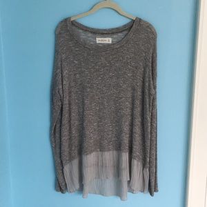 Grey Abercrombie and Fitch sweater